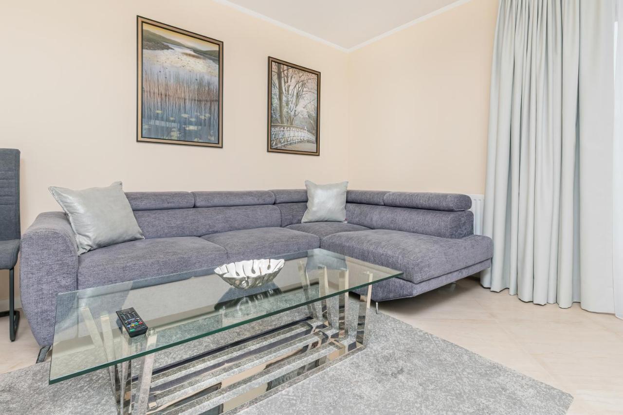 Batorego 7 Gdynia Apartments By Noclegi Renters Екстер'єр фото