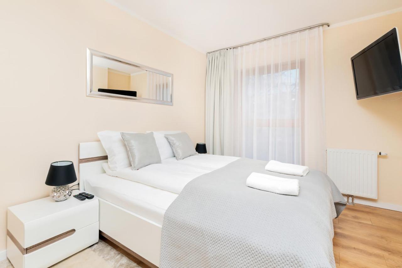 Batorego 7 Gdynia Apartments By Noclegi Renters Екстер'єр фото