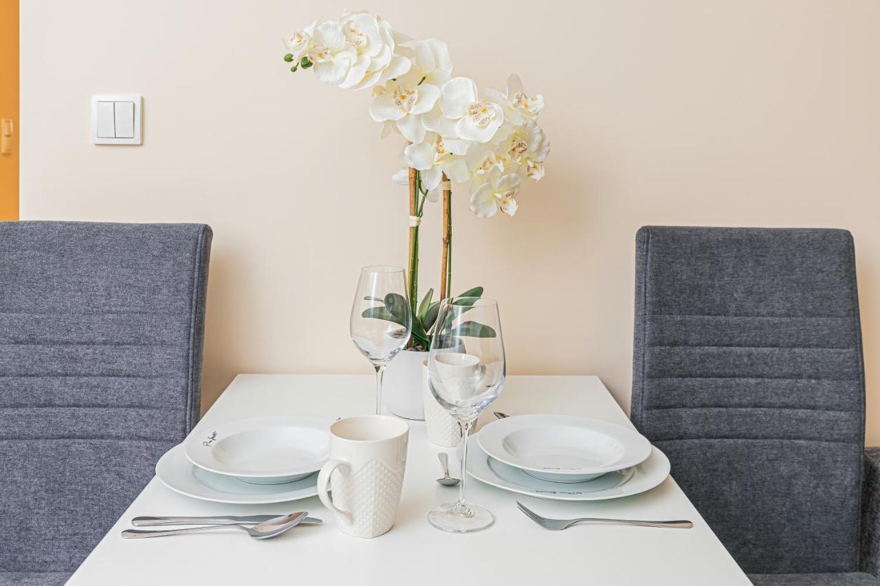 Batorego 7 Gdynia Apartments By Noclegi Renters Екстер'єр фото